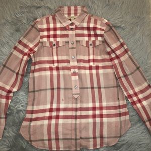 Burberry Brit Button Up💕